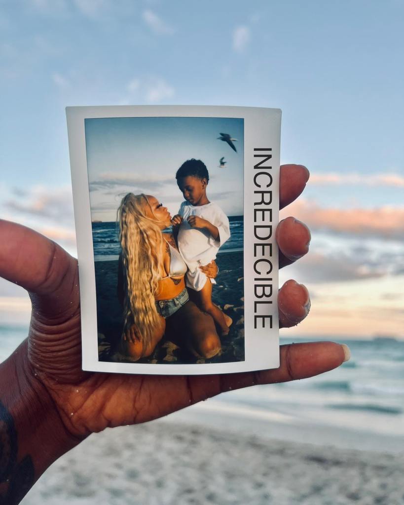 Instant photo print by Incredecible