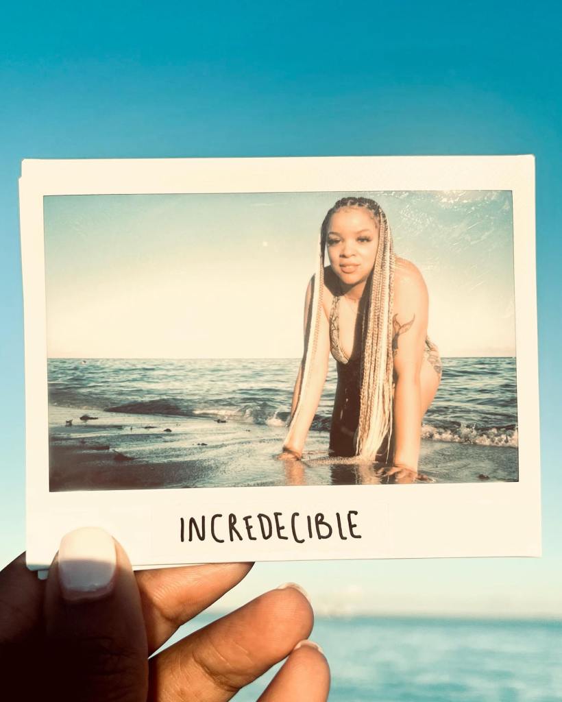 Instant photo print by Incredecible