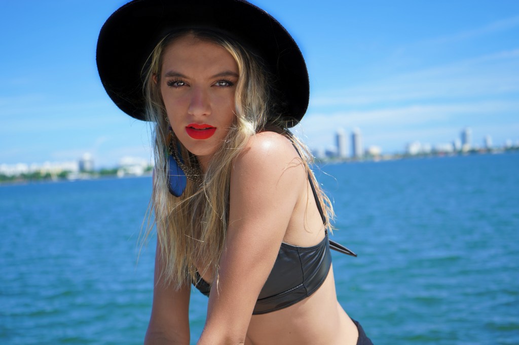 Lara Cascardo photo session by Incredecible in Miami